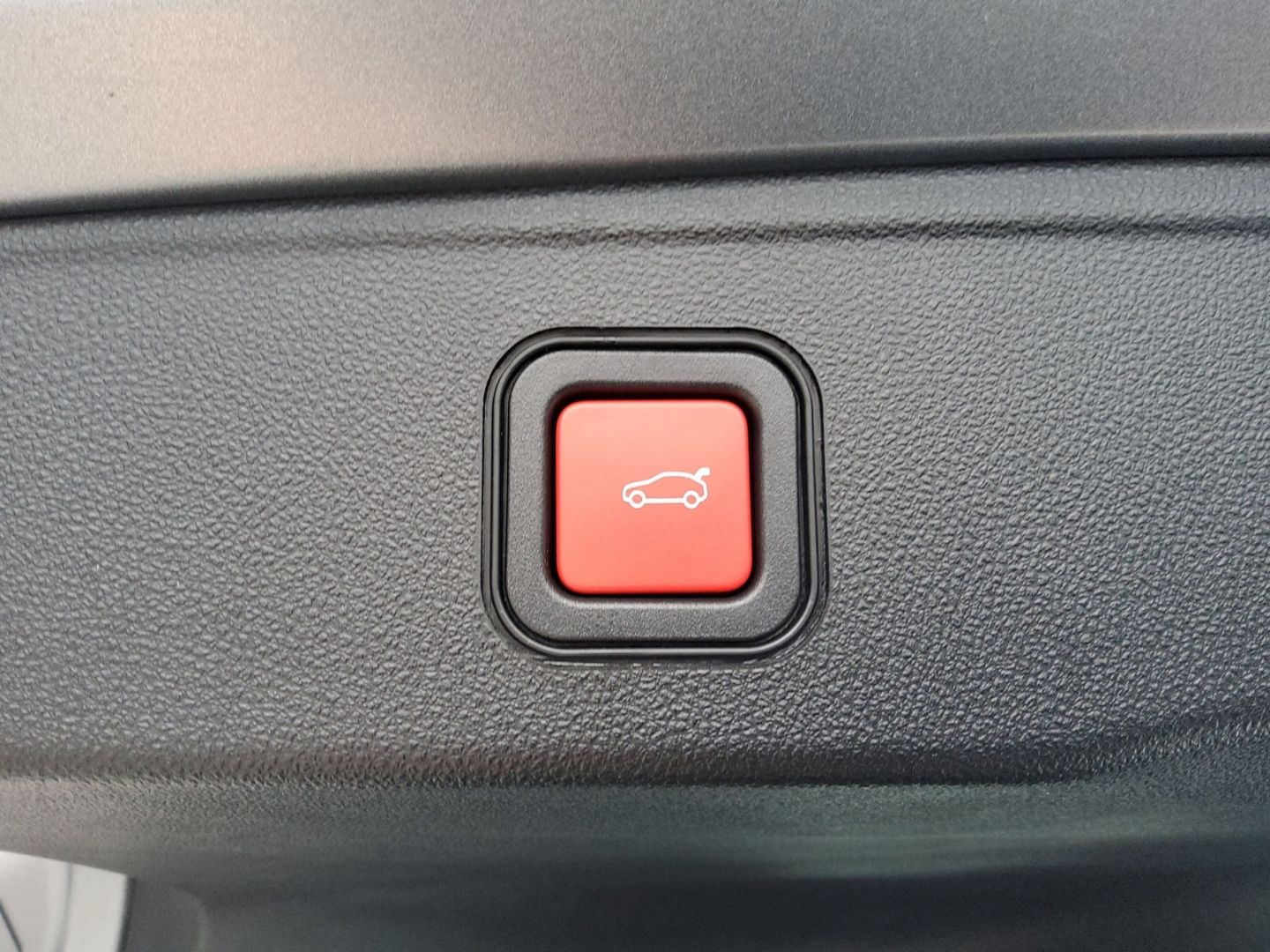 Fahrzeugabbildung Jeep Avenger Altitude LED PDC SHZ Keyless Rückfahrkam