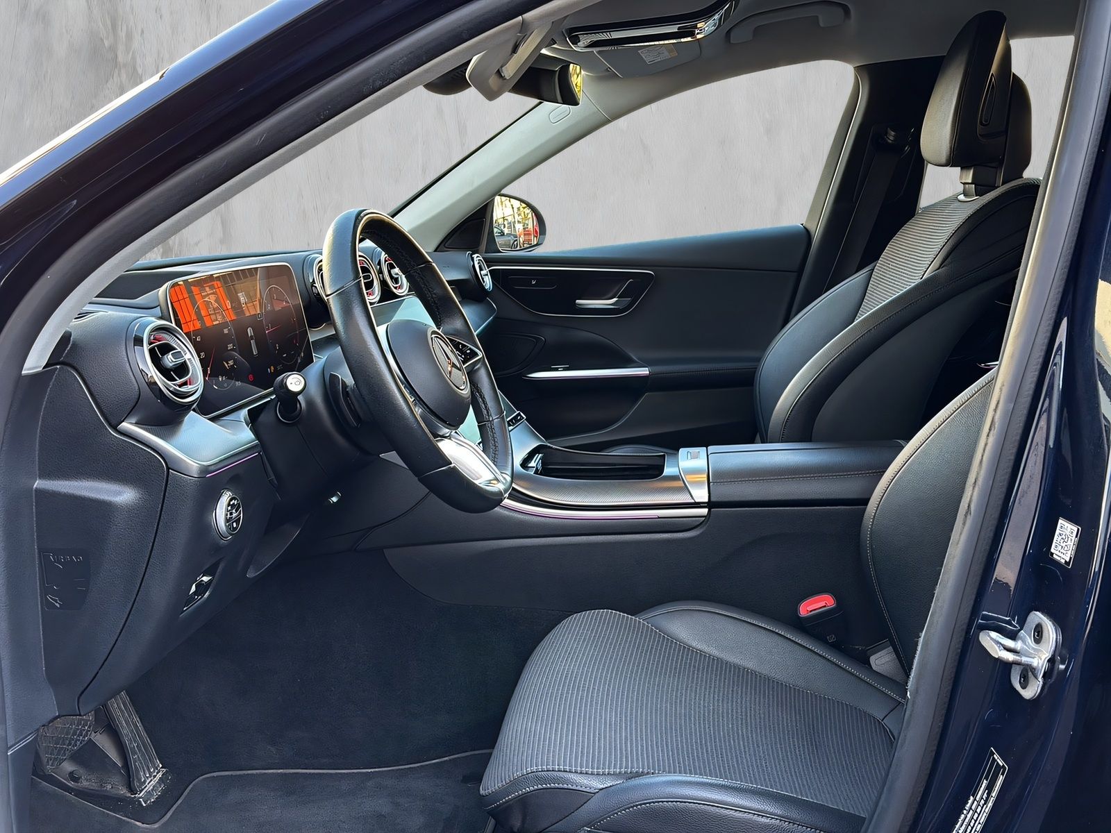 Fahrzeugabbildung Mercedes-Benz C 220 T d 4Matic AVANTGARDE DSC HEAD UP LED AHK