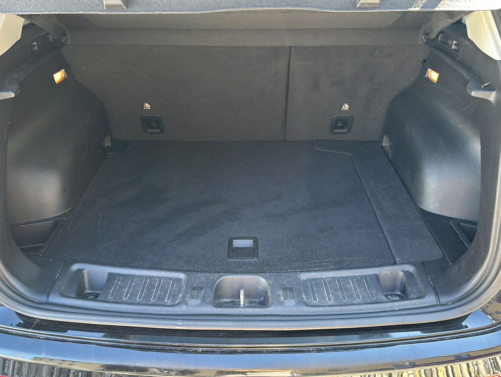 Fahrzeugabbildung Jeep Compass 1.3 T4 Plug-In Hybrid Limited 4xe 140kW