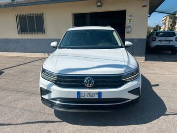 Volkswagen Tiguan - 9