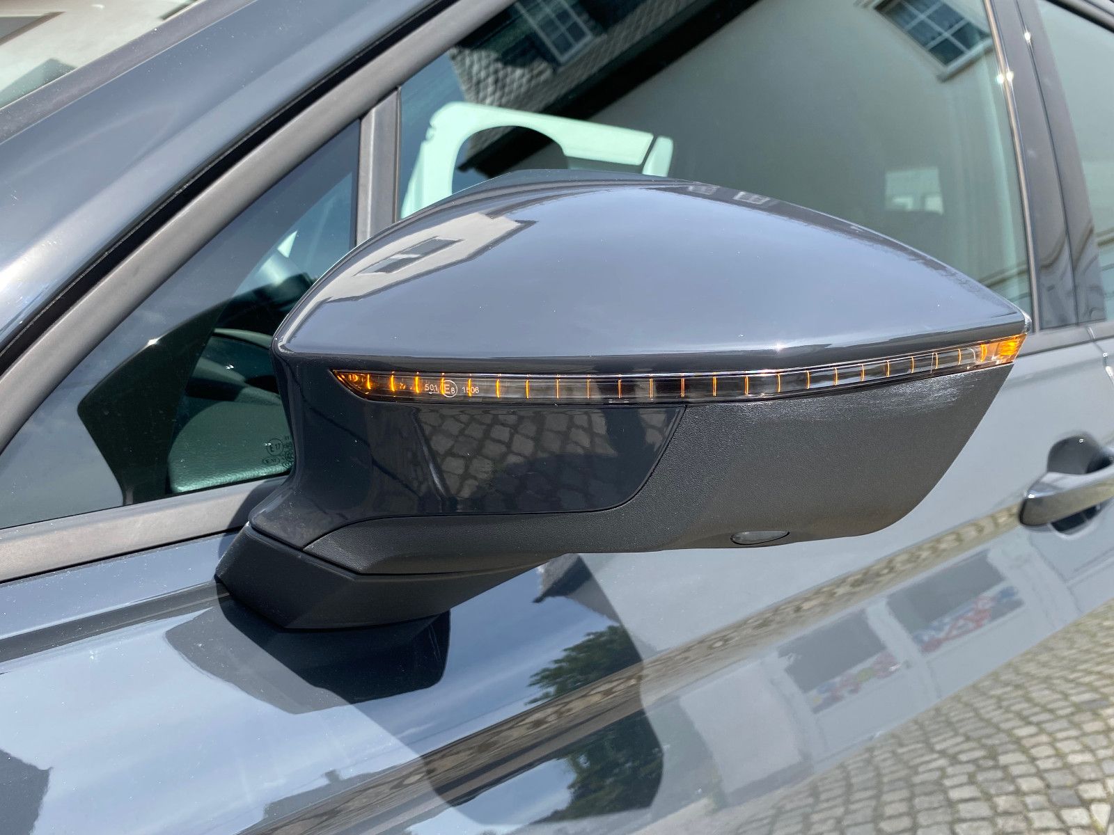 Fahrzeugabbildung SEAT Tarraco 2,0 TDI Style 4Drive *AHZV *Panoramadach