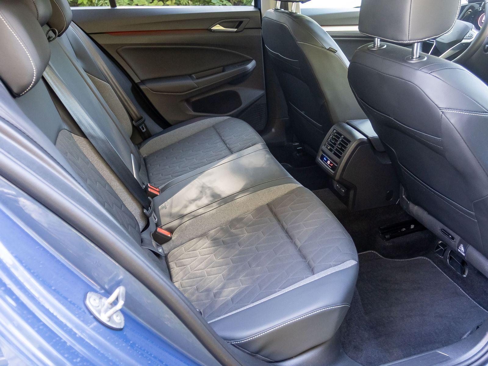 Volkswagen Golf VIII Goal 1.5 eTSI DSG Navi Matrix ACC AHK, миниатюра 22