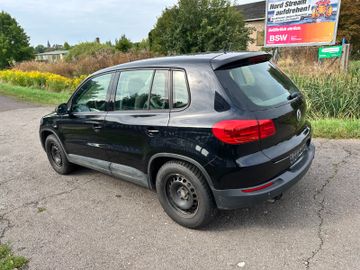 Volkswagen Tiguan - 4