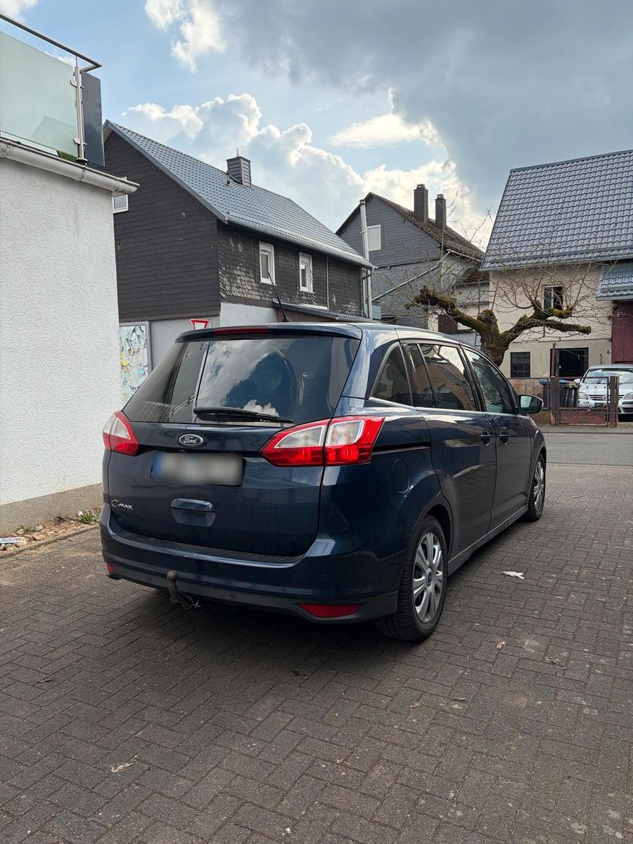 Ford Grand C-MAX 2011 — photo 6