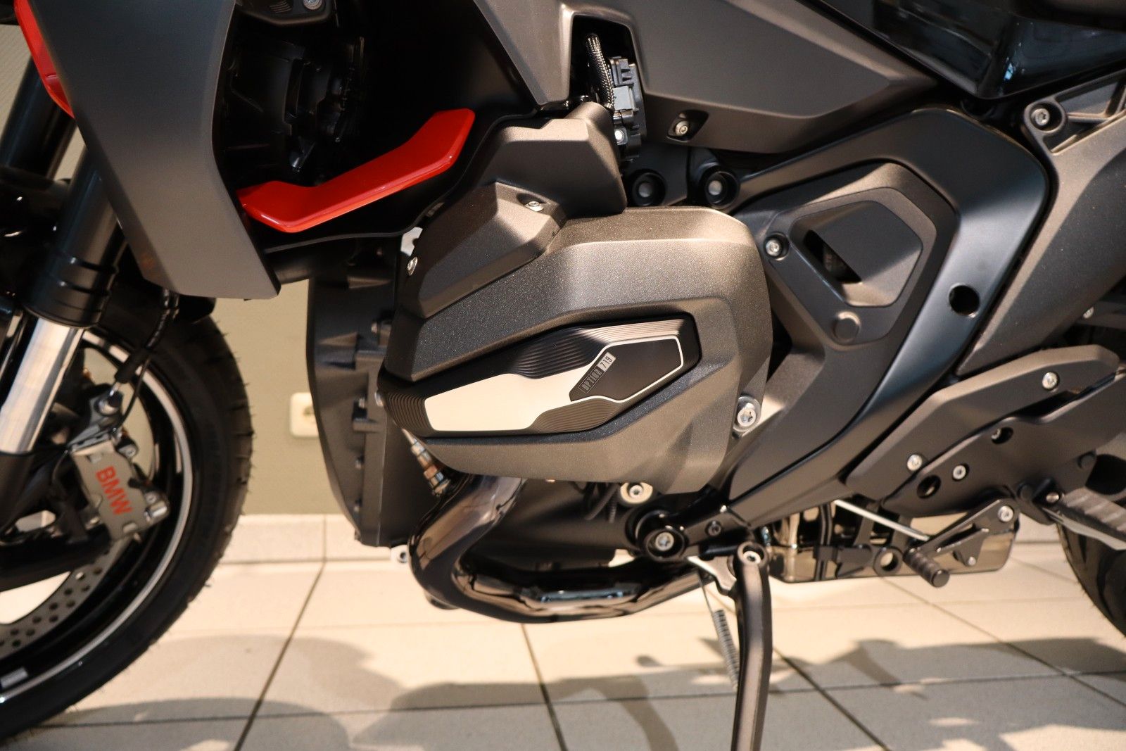 Fahrzeugabbildung BMW R 1300 R