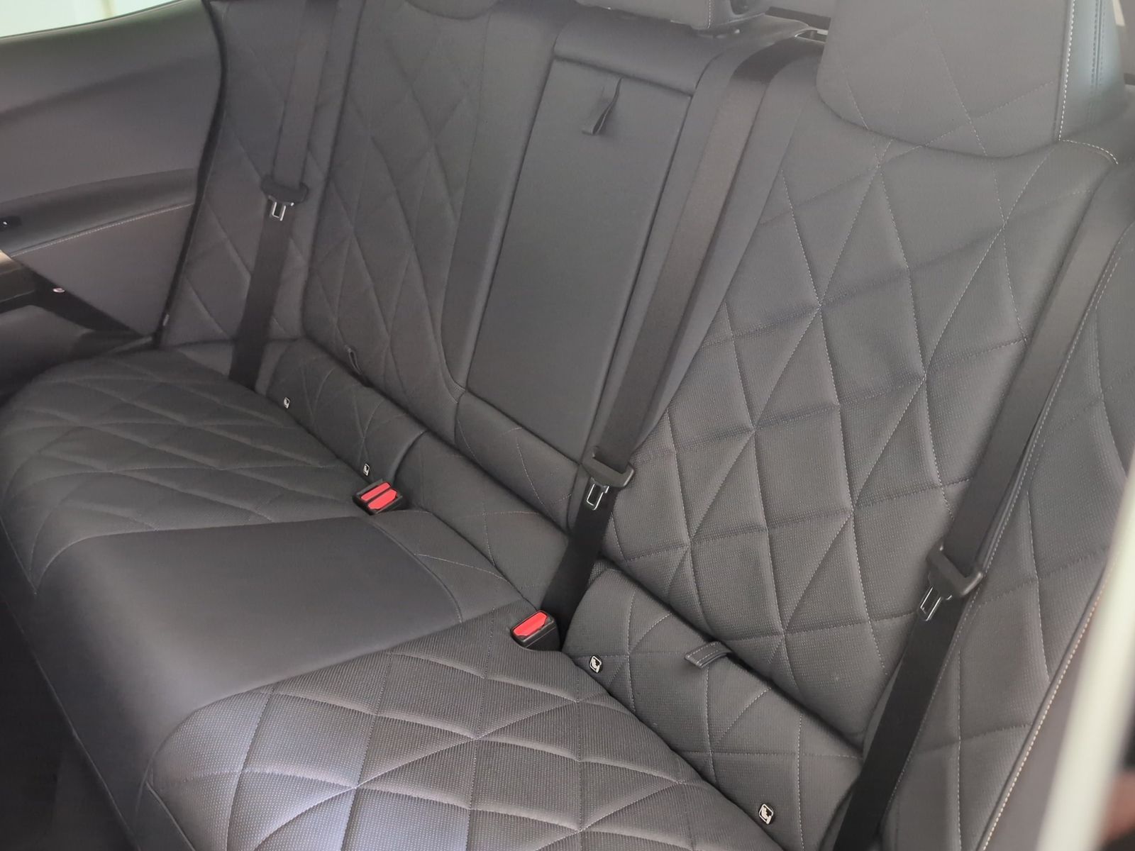 BMW iX xDrive40 Sportpaket Navi/Laser/AHK/360°/ACC foto 4