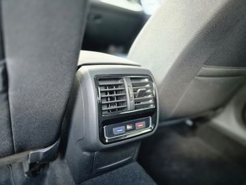 Volkswagen Passat - 8