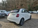 Fiat 500e Cabrio Icon LED MagicEye SHZ Rückfahrk. Nav - Fiat 500e Icon Gebrauchtwagen