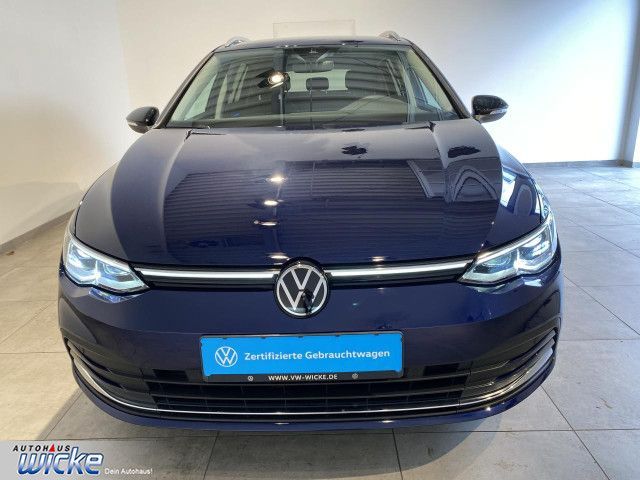 Golf VIII Variant 1.5 eTSI DSG Life NAVI KLIMA