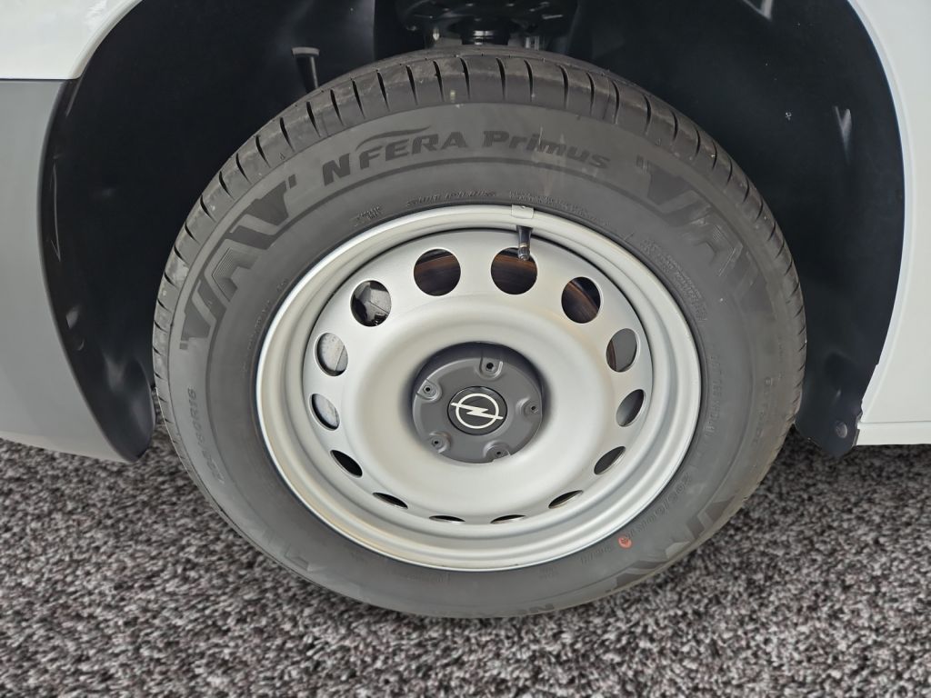 Fahrzeugabbildung Opel Combo Cargo 1.5 D L1