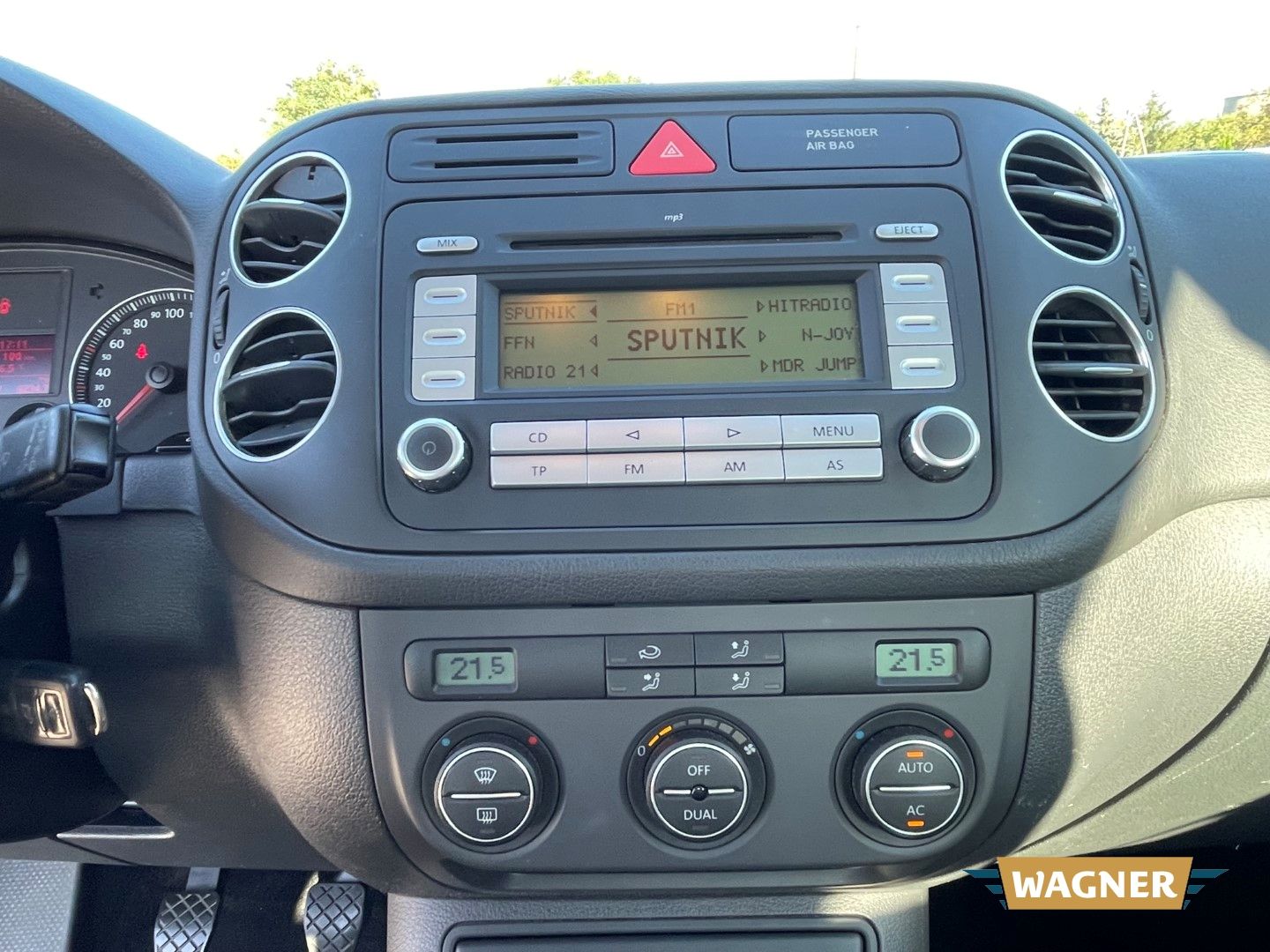 Fahrzeugabbildung Volkswagen Golf Plus V Tour Tempomat Klimaautomatik
