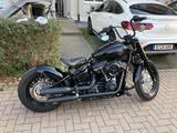 Harley-Davidson Harley Street Bob Custom Umbau mit Jekill & Hyde