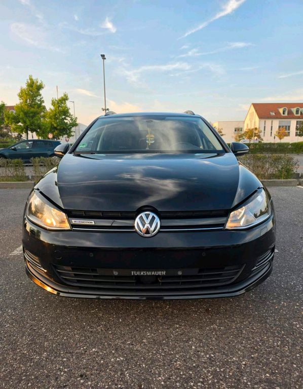Image of Volkswagen Golf