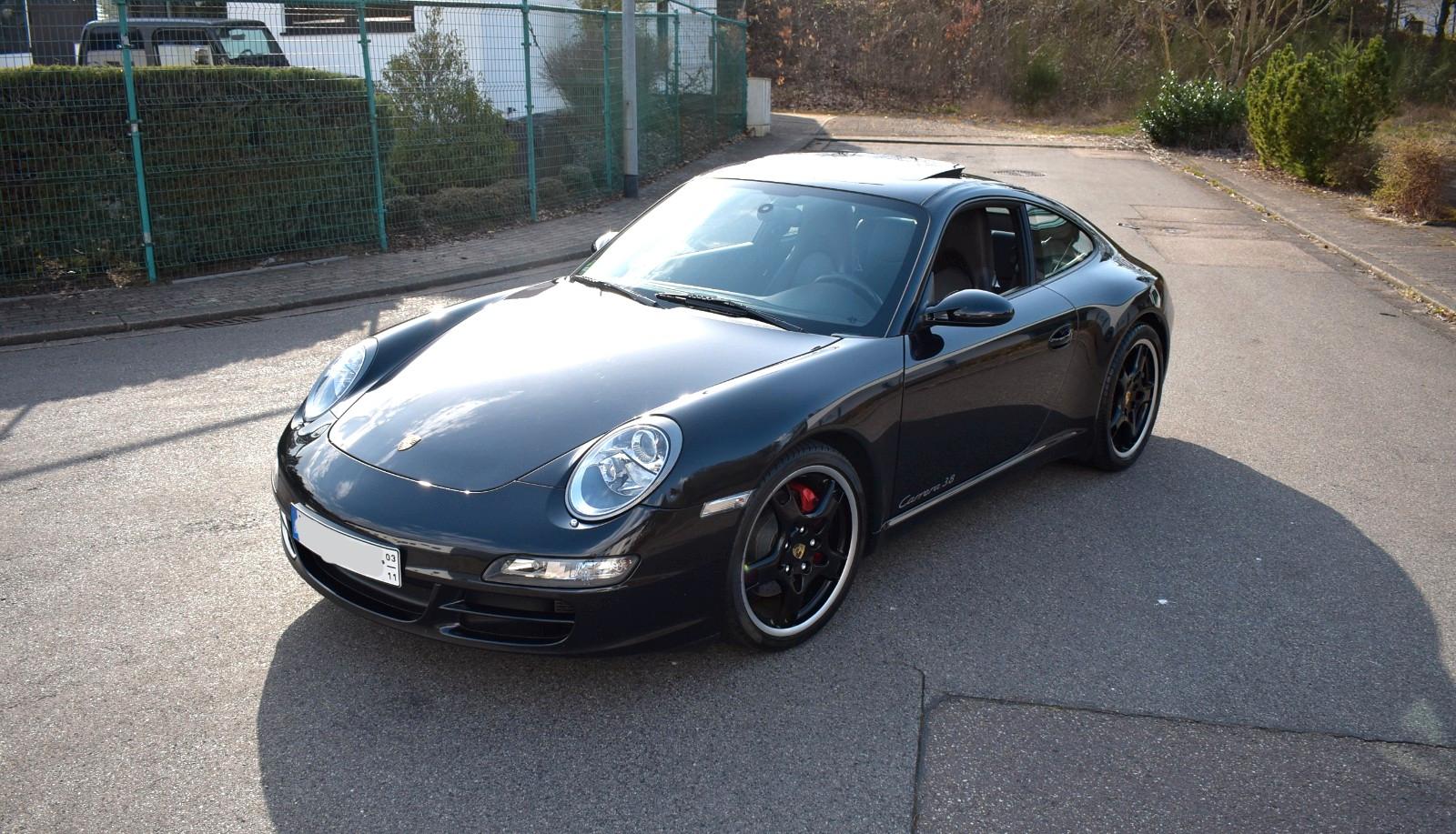 Porsche 997 Carrera S 6G EXCLUSIV uFreiDE ERSTLACK Leder