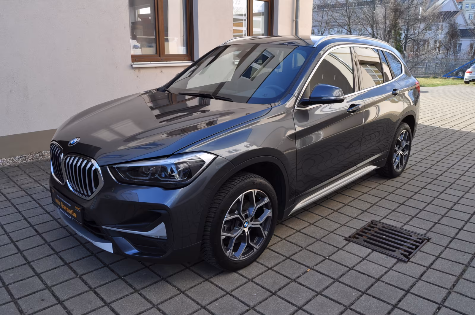 BMW X1 sDrive 18i Aut. xLine LED HiFi Kamera Keyless