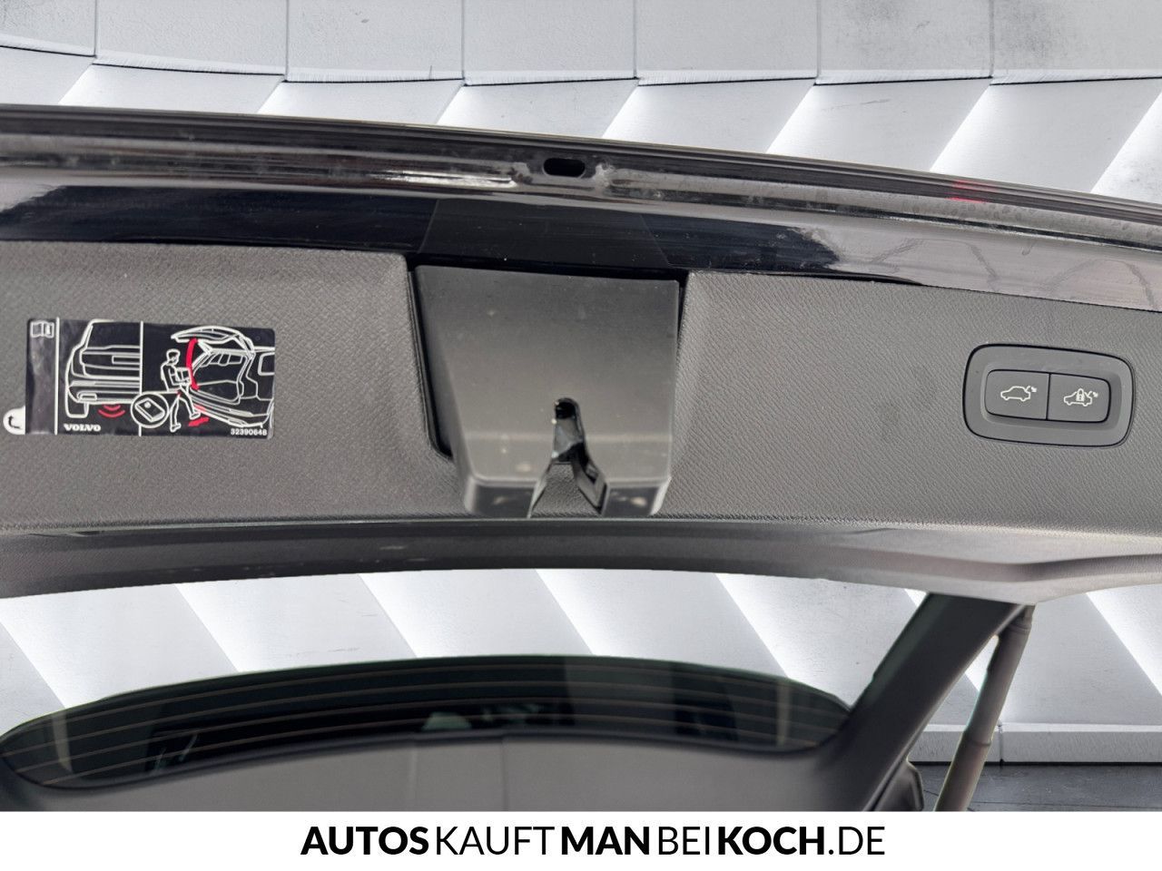 Volvo XC90 T8 AWD Plus Dark HUD 360° BLIS ACC H&K uvm foto 18