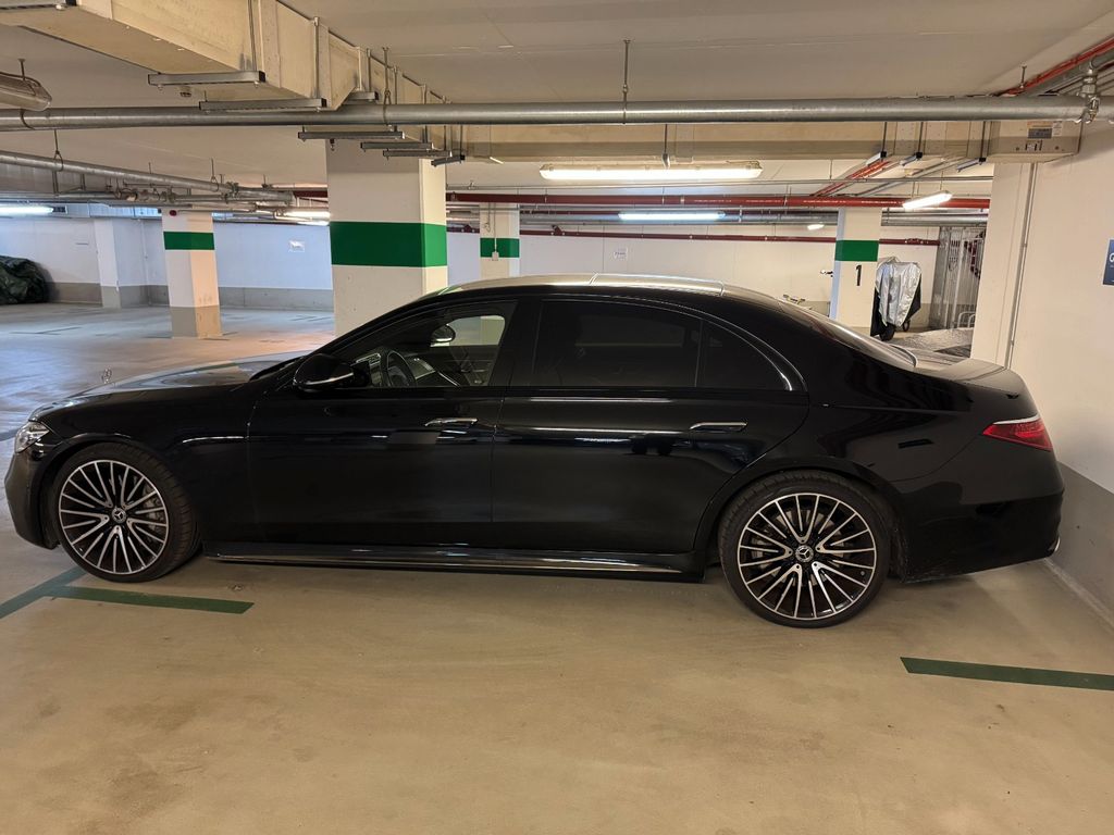 Image of Mercedes-Benz S 580