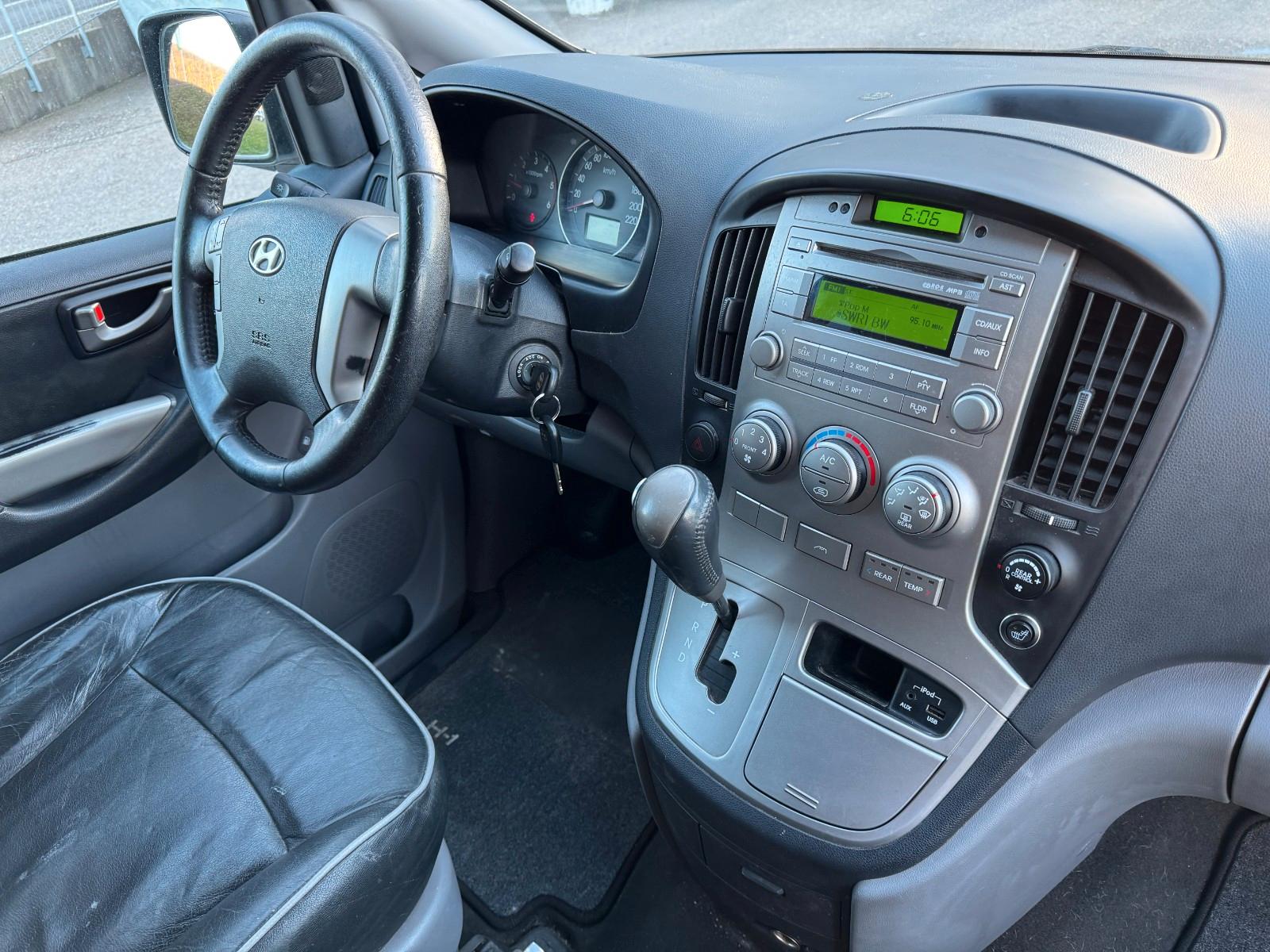 Hyundai H-1 Travel Premium Automatik,Leder,8 Sitze,Klima