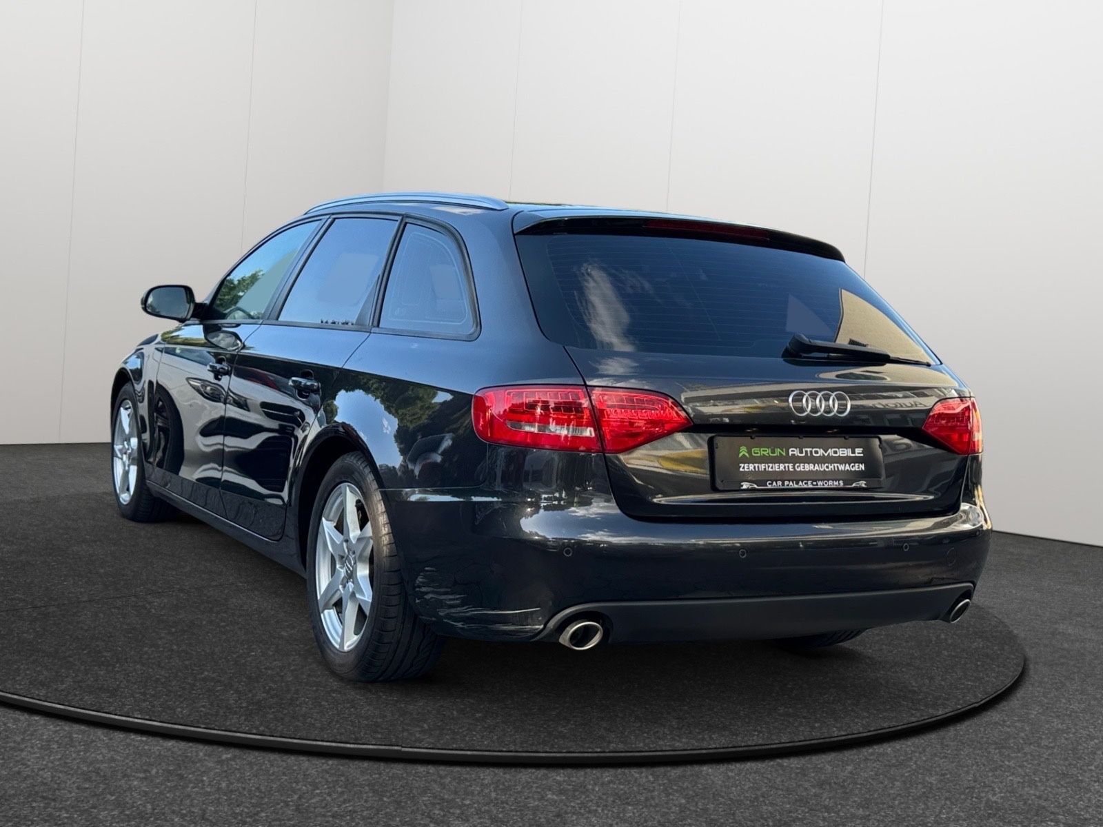 Fahrzeugabbildung Audi A4 Avant Ambition quattro*8Fach Alu*LED*Xenon