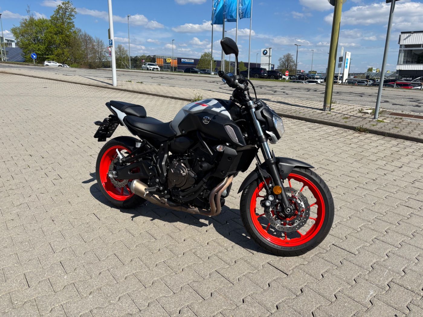 Fahrzeugabbildung Yamaha MT 07 Modell 2020 5 CM Tieferlegung