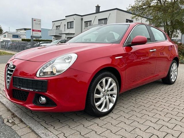 Alfa Romeo Giulietta Turismo 16V M.AIR*AUTOMATIK*PANO*TEMP*