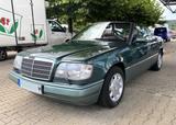 Mercedes-Benz E 220 Cabrio - Mercedes-Benz Oldtimer: Cabrio