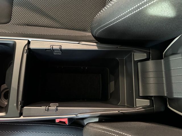 Ford Explorer Select RWD