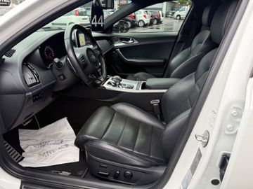 KIA Stinger - 7