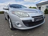 Renault Megane Grandtour  1.6 16V 110 *Navi*2.Hand* - Renault Megane aus 2010: Kombi