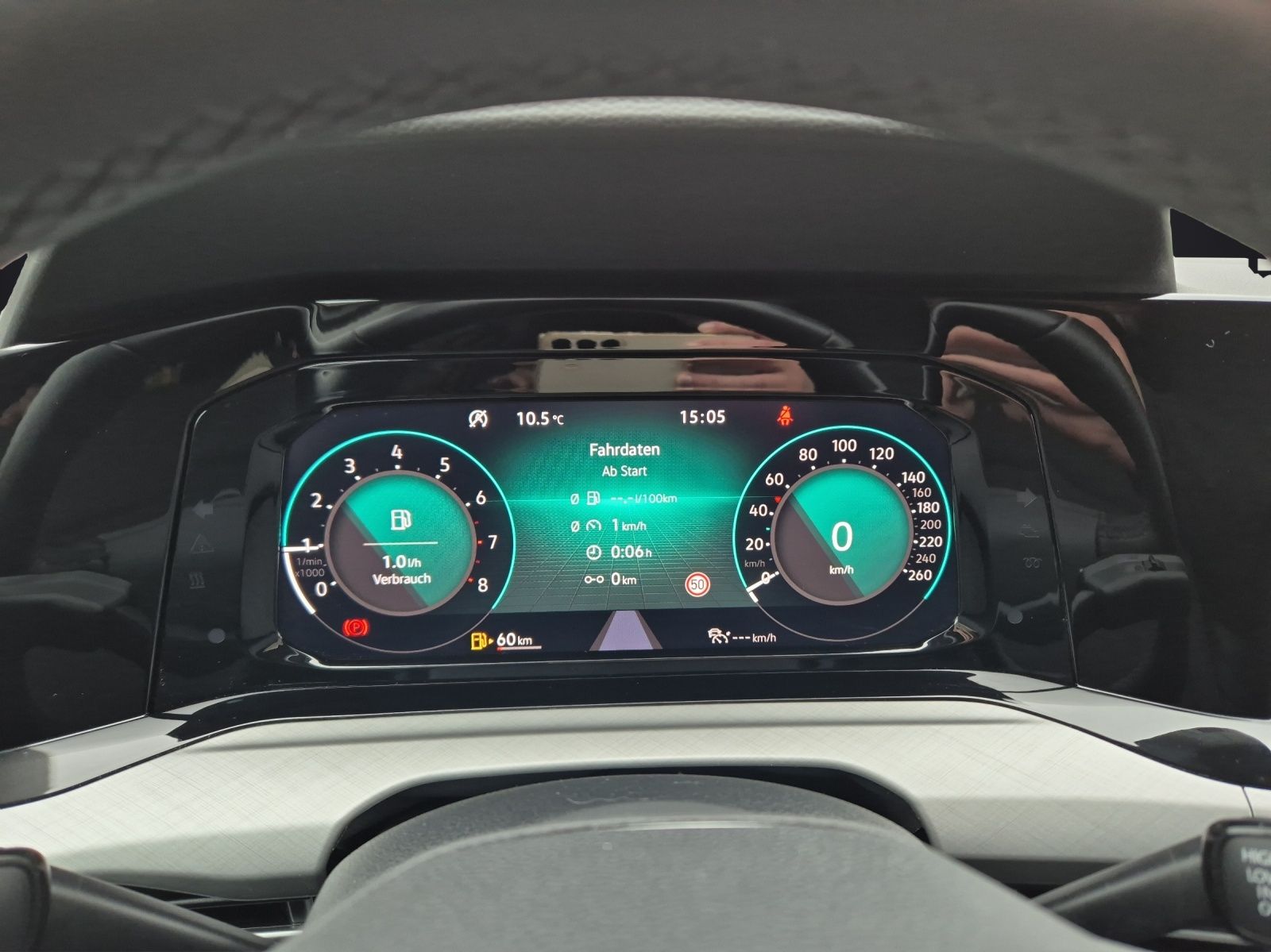 Fahrzeugabbildung Volkswagen Golf VIII Variant Life TSI NAVI CLIMA ACC SH