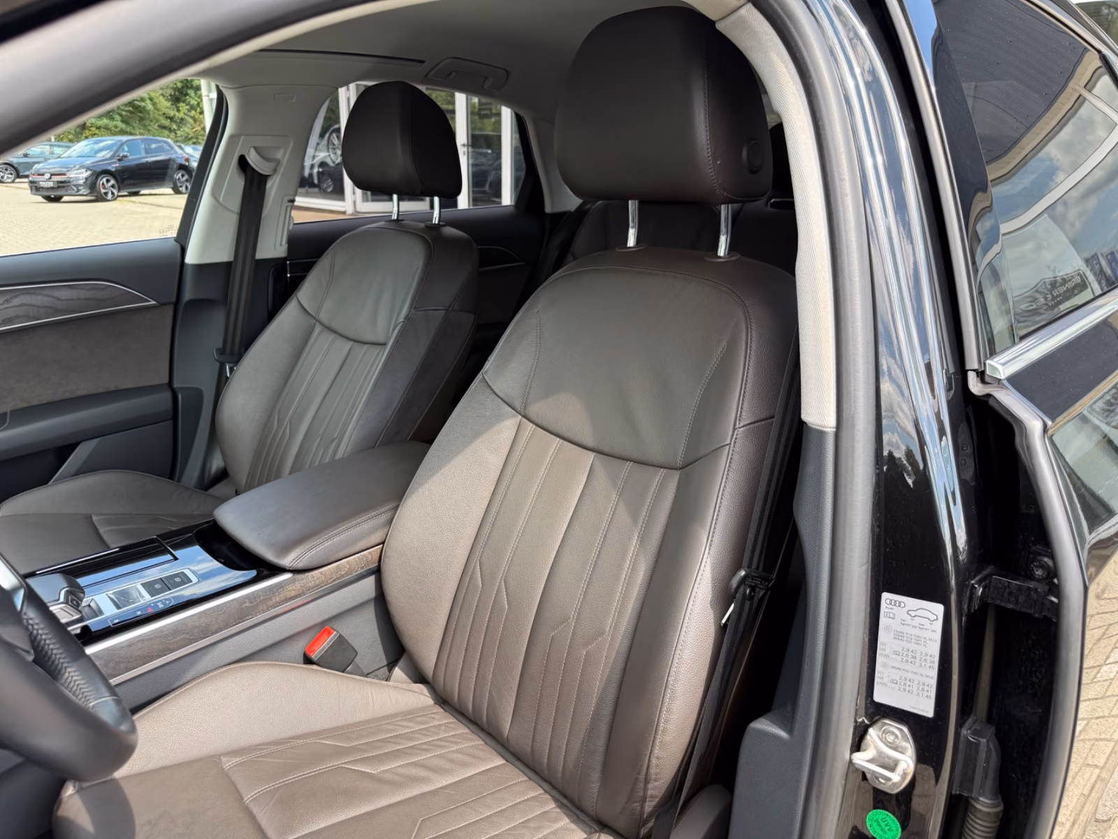 Audi A8 60 TFSIe Quattro,ACC,T-Winkel,Matrix,360-Kam, миниатюра 18