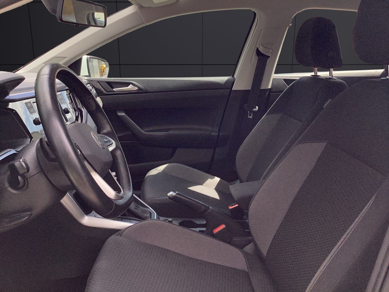 Fahrzeugabbildung Volkswagen Polo TSI Life DSG LED Klima AID DAB PDC