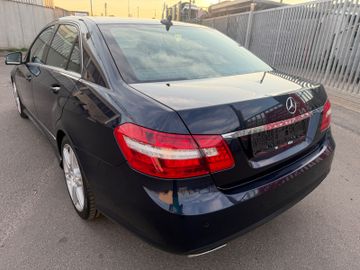 Mercedes E 220 - 7