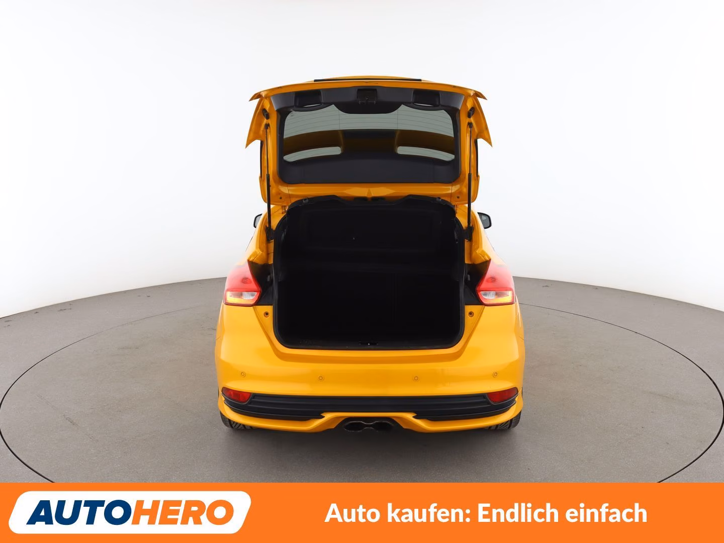 Ford Focus 2.0 EcoBoost ST *NAVI*XENON*TEMPO*PDC*SHZ*
