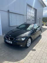BMW 320i - - BMW 320 aus 2008: Cabrio