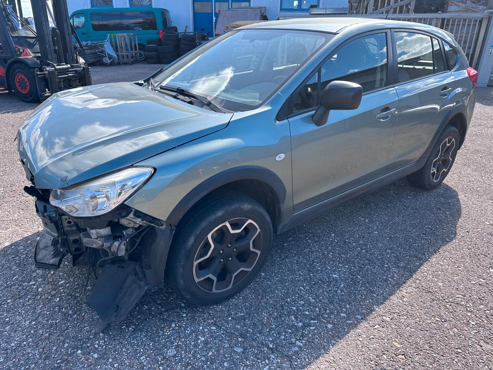 Subaru XV 2013 — салон