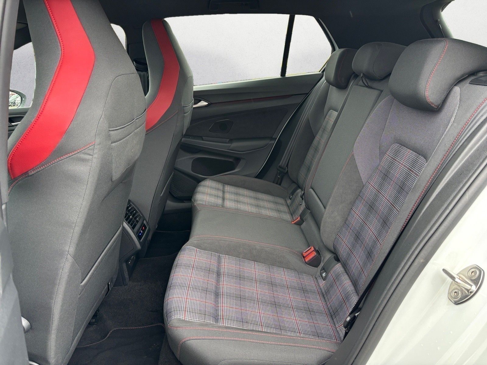 Volkswagen Golf - Bild 11