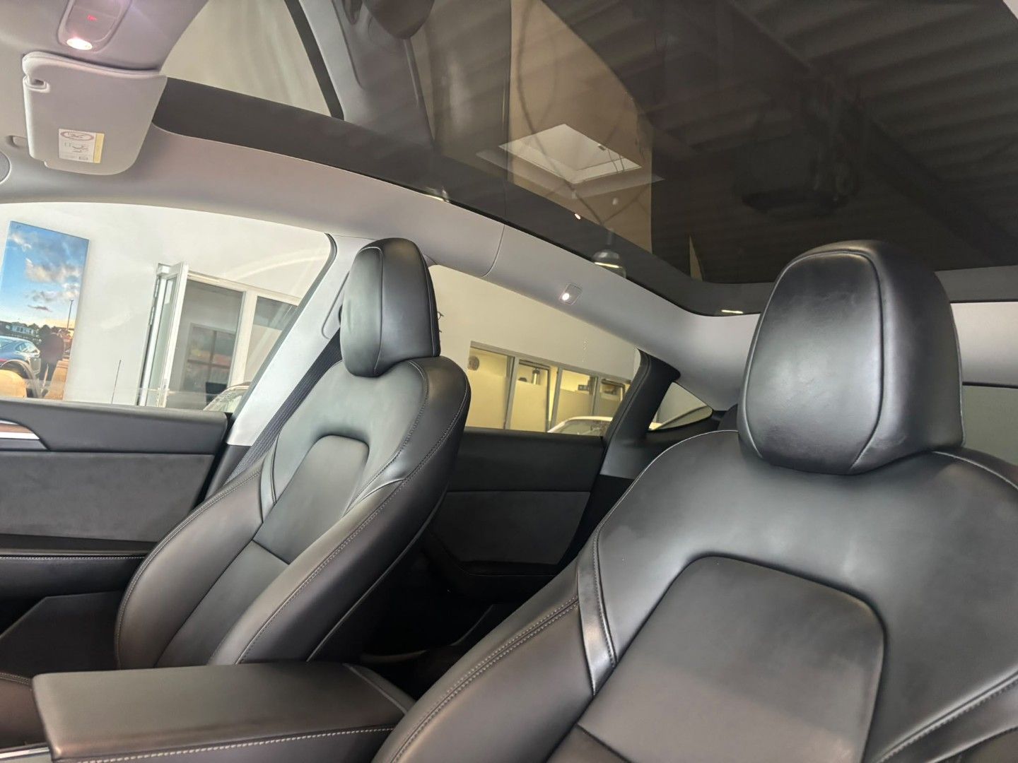 Tesla Model Y RWD foto 25