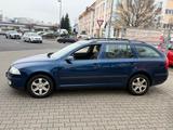 Skoda Octavia 2.0 TDI Elegance*GR.NAVI*XENO*AHK*1.HAND - Skoda Octavia aus 2006: Kombi