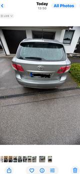Toyota Avensis Combi Edition 1.8 Valvematic Edition - Toyota Avensis aus 2011: Kombi