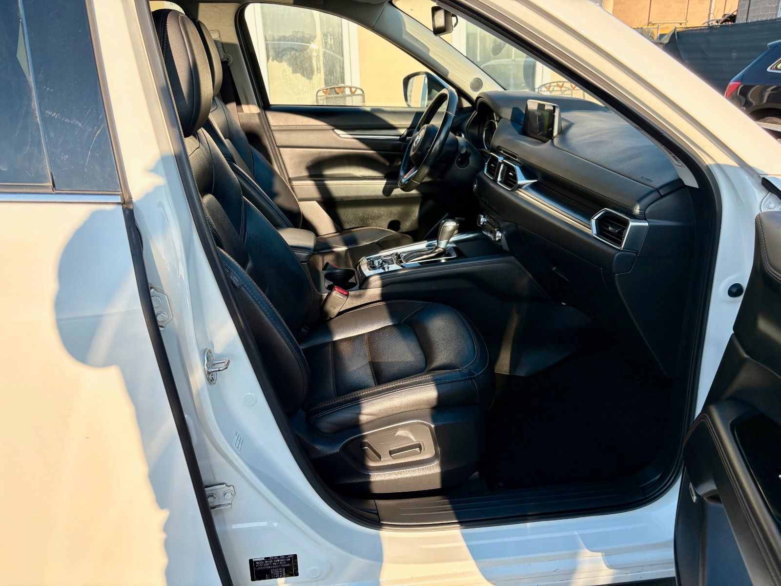 Fahrzeugabbildung Mazda CX-5 SPORTS-LINE AWD 1.HD HUD Leder 360 LED BOSE