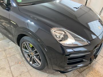 Porsche Cayenne - 3