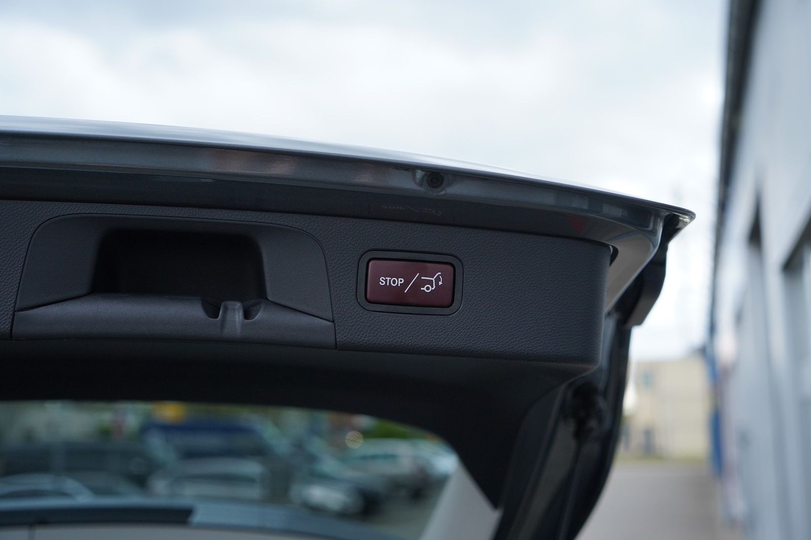 Fahrzeugabbildung Mercedes-Benz GLC 350 d 4Matic AMG COMAND|AHK|360°|LED|PANO