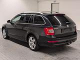 Skoda Octavia Elegance Bi-Xenon/Navi/SHZ/PDC/AHK/17-LM - Skoda Octavia Elegance mit Benzin-Antrieb