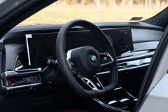 BMW 740 – 12 / 29