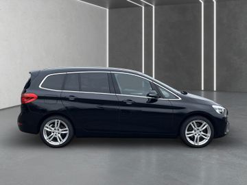 BMW 218 - 8