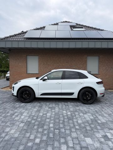 PORSCHE Macan - 1 Hand / Panorama / Scheckheft