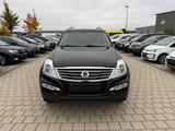 Ssangyong REXTON W Executive 4WD 7-SITZER/3,5T AHK - schwarze Ssangyong REXTON