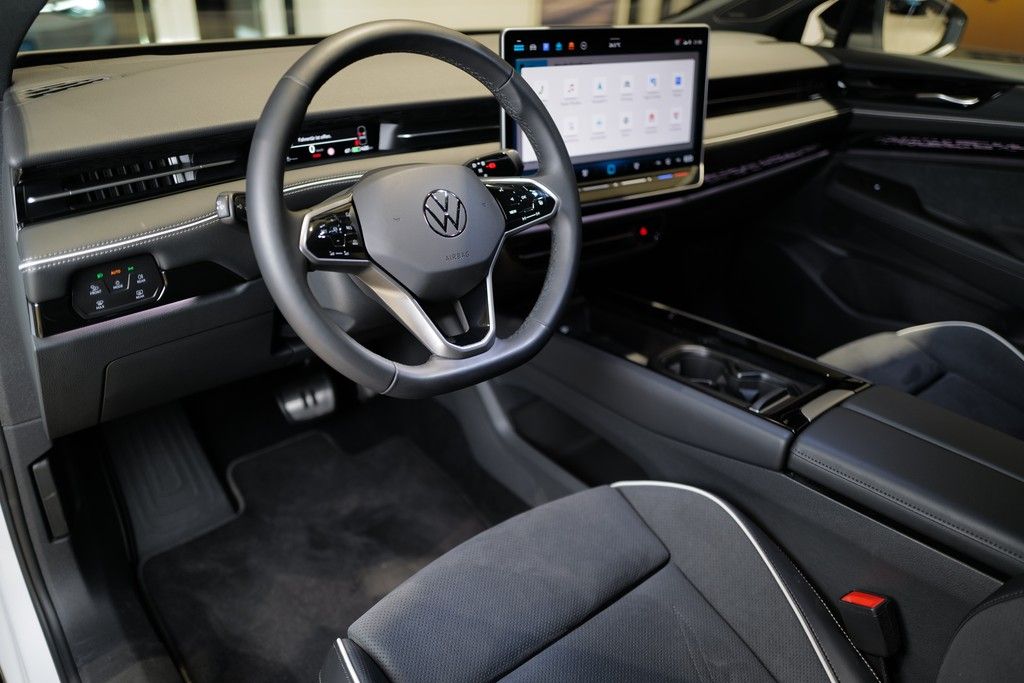 Volkswagen ID.7 Tourer Pro S WäPump AHK 360° DCC HKardon Bl foto 3