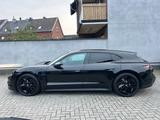 Porsche Taycan Sport Turismo 21 Zoll - Porsche Taycan: Sport Turismo